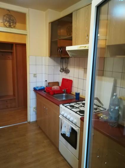 Apartament cu 2 camere decomandat în Liliacului
