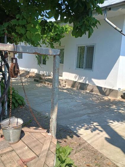 Casă cu 3 camere cu Teren 1286 Mp în Slobozia Corni