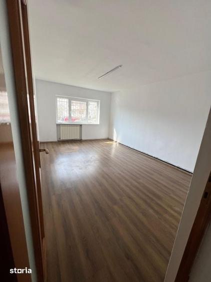 Spațiu comercial, de 70 mp, în Central