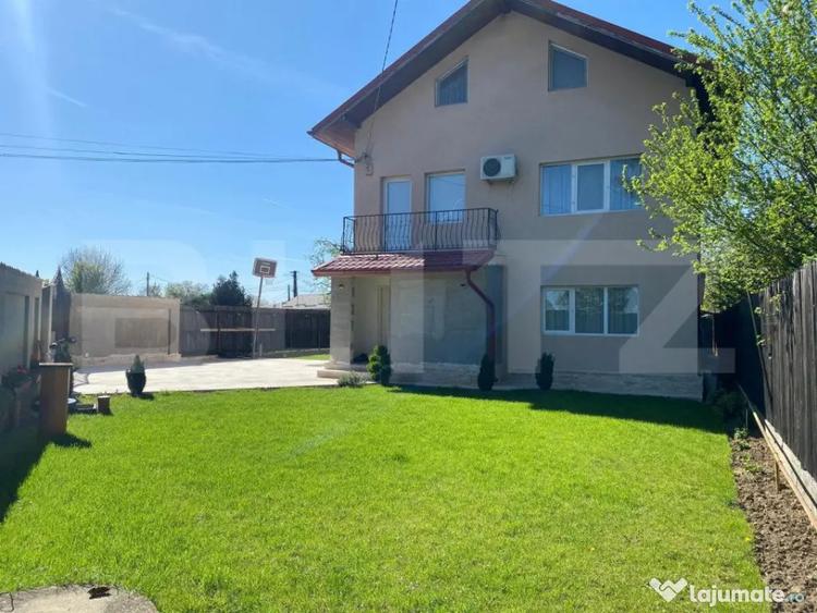 Casă cu 7 camere cu Teren 587 Mp în Valea