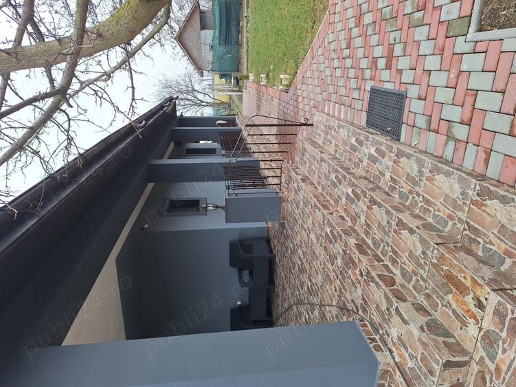 Casă cu 4 camere cu Teren 1453 Mp în Sculeni