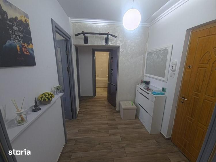 Apartament cu 2 camere decomandat în CET
