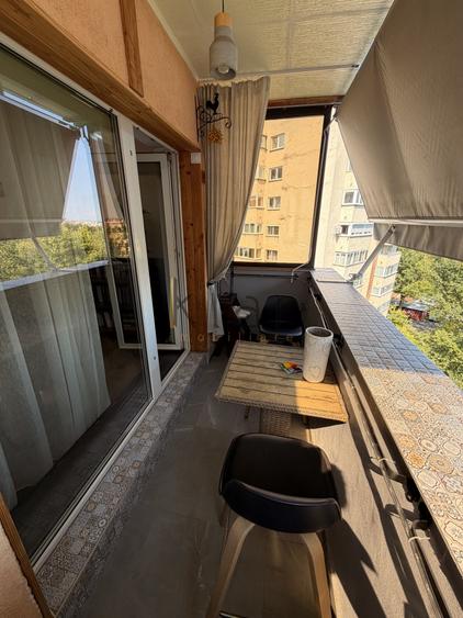 Apartament cu 3 camere decomandat, mobilat în Zorilor