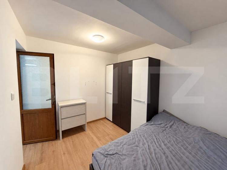 Apartament cu 3 camere decomandat, mobilat în Vișani