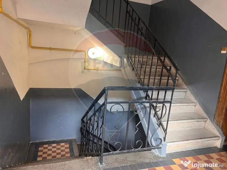 Spațiu comercial, de 438 mp, în Centrul Istoric