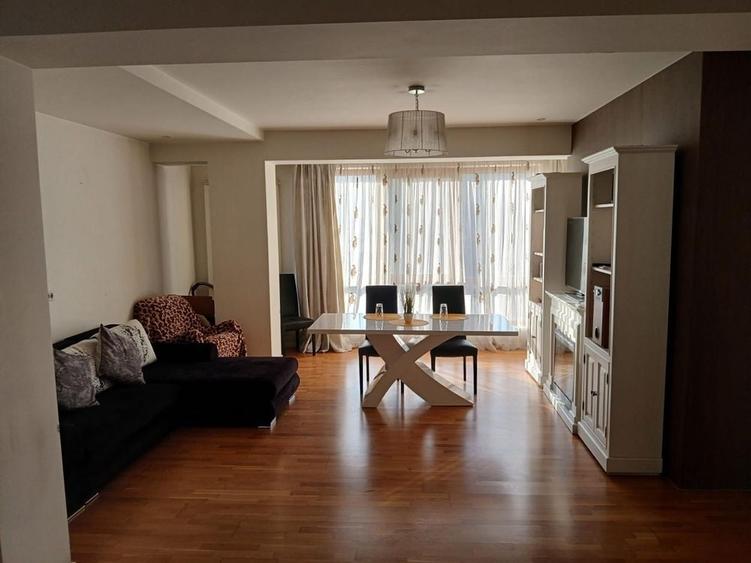 Apartament cu 3 camere decomandat în Gilău