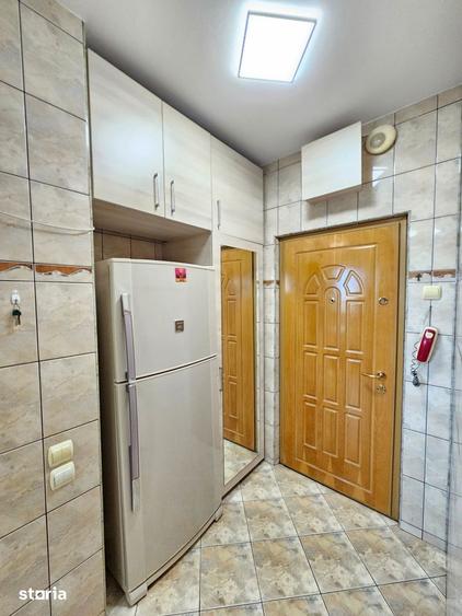 Apartament cu 2 camere semidecomandat, mobilat în Grivița