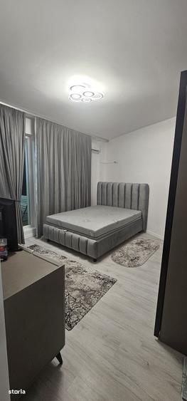 Garsonieră în Roșu