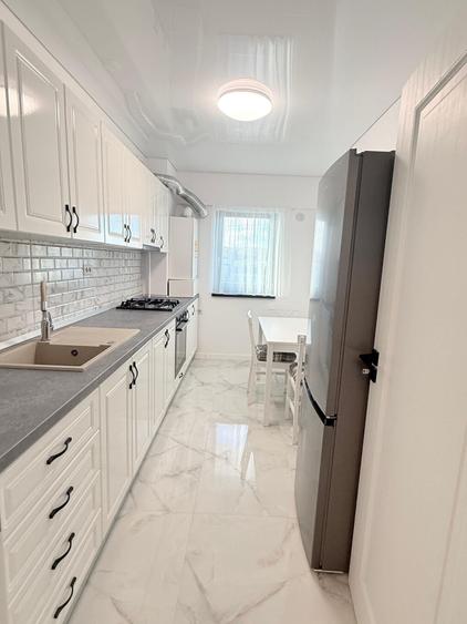 Apartament cu 2 camere decomandat, mobilat în Nicolina