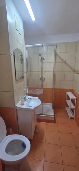 Apartament cu 3 camere decomandat în Giurgiului