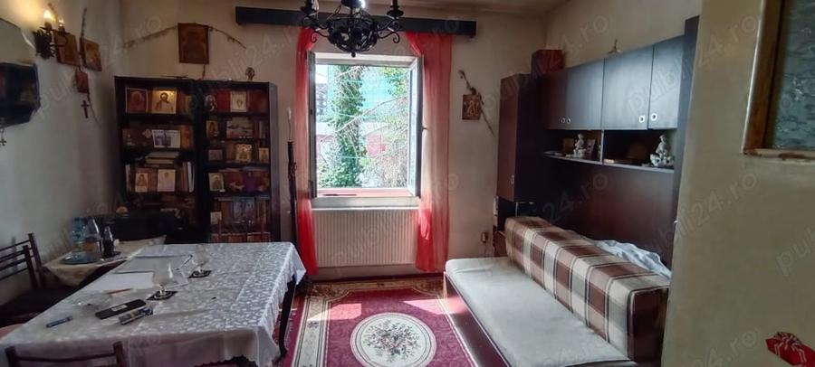 Garsonieră decomandată în Central