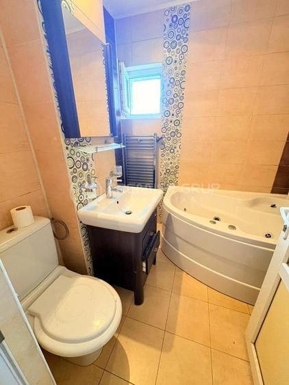 Apartament cu 3 camere decomandat în Dacia