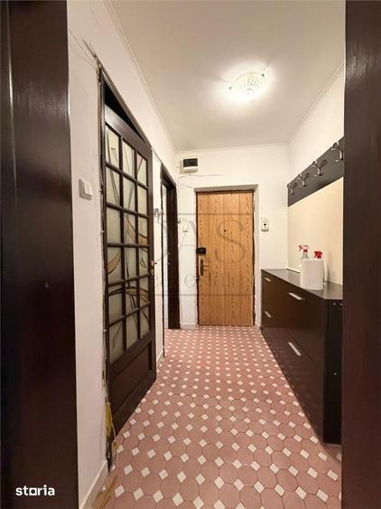 Apartament cu 3 camere, mobilat în Aviației
