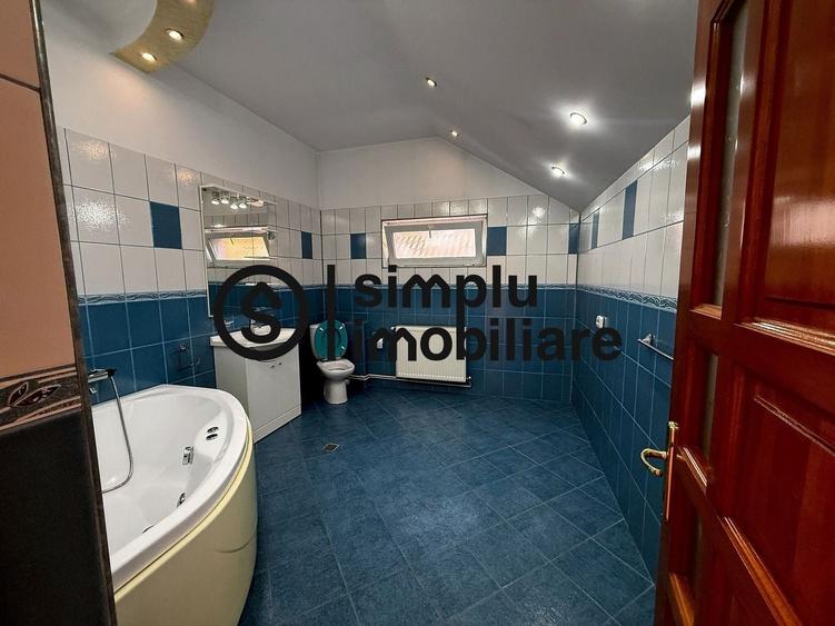 Casă individuală cu 5 camere cu Canalizare în 1 Mai