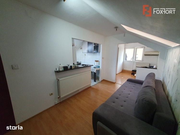 Apartament de vanzare cu 2 camere si balcon, zona Shopping City - 4