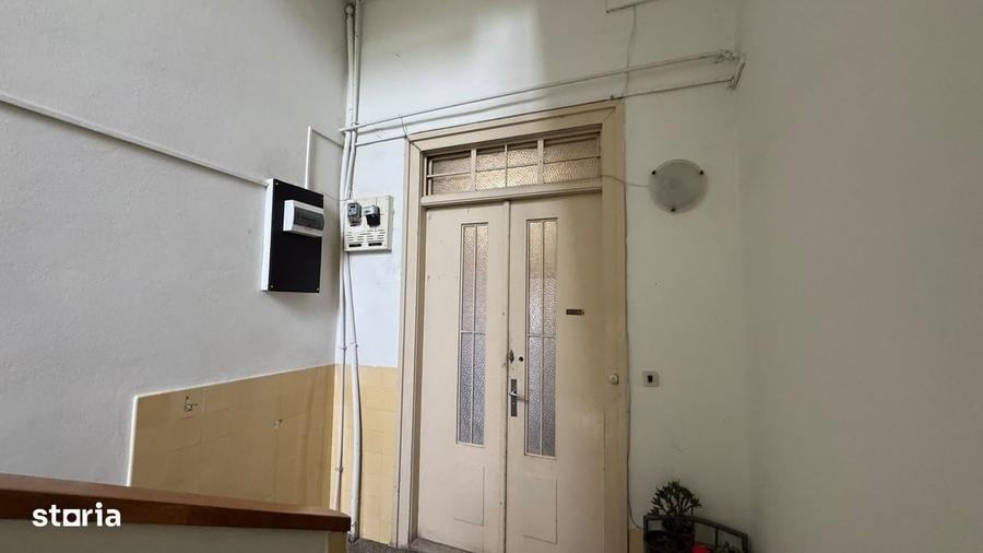 Apartament cu 4 camere în Sub Arini