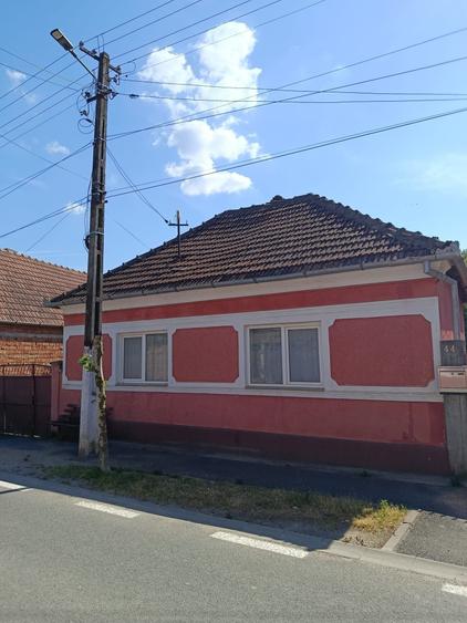 Casă cu 2 camere în Central