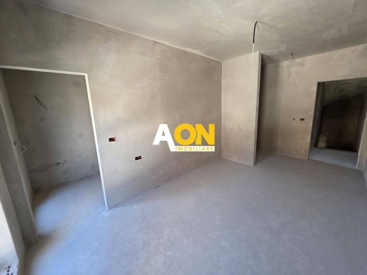 Duplex cu 4 camere cu Canalizare în Cetate