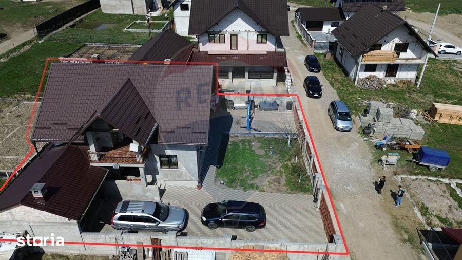 Casă cu 4 camere cu Teren 400 Mp în Central