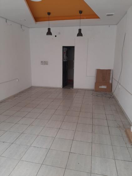 Spațiu comercial, de 33 mp, în Micro 17