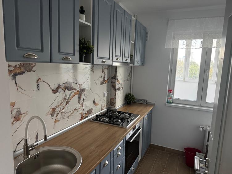 Apartament cu 2 camere semidecomandat, mobilat în Unirii