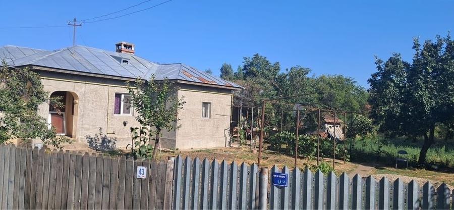 Casă cu 4 camere în Glodeanu-Siliștea