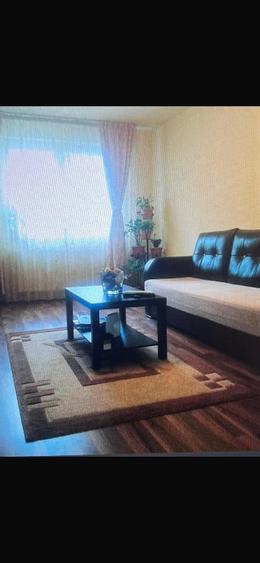 Apartament cu 3 camere semidecomandat în Sebastian