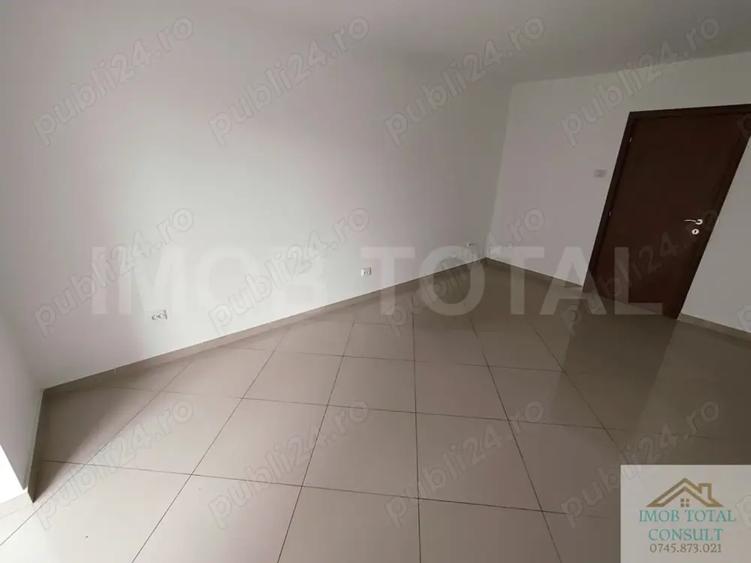 Spațiu comercial, de 25 mp, în Central