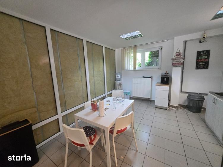 Casa individuala 3 nivele, 12 camere, 6 bai, 10 parcare, Lipovei - 19