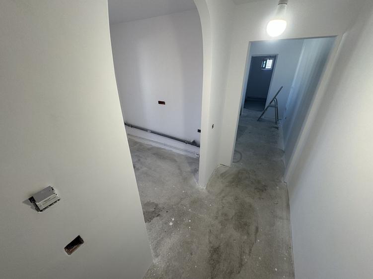 Apartament cu 2 camere semidecomandat în Inel I