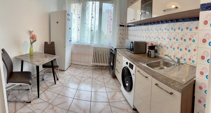 Apartament cu 3 camere semidecomandat, mobilat în Nicolae Grigorescu