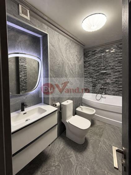 Apartament cu 3 camere decomandat, mobilat în Faleză