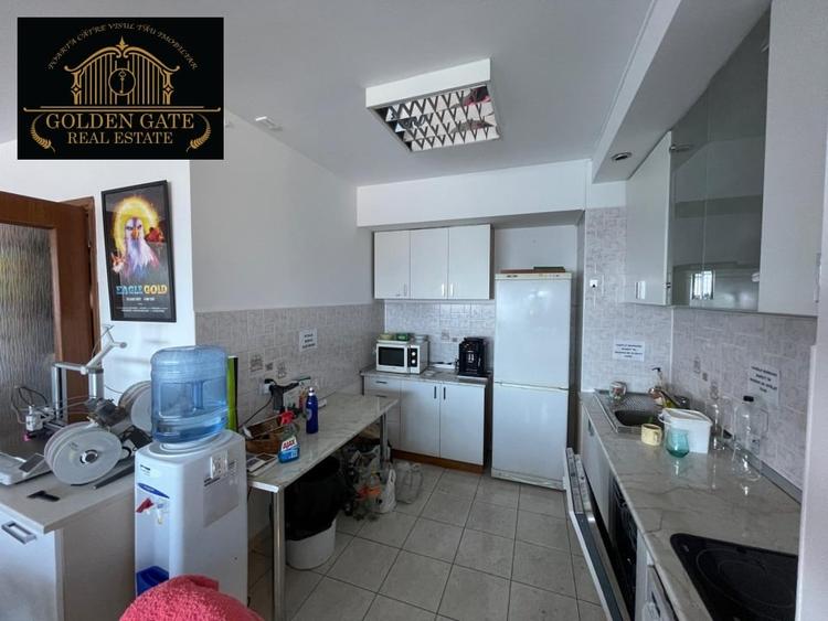 Apartament cu 4 camere decomandat, mobilat în Universitate
