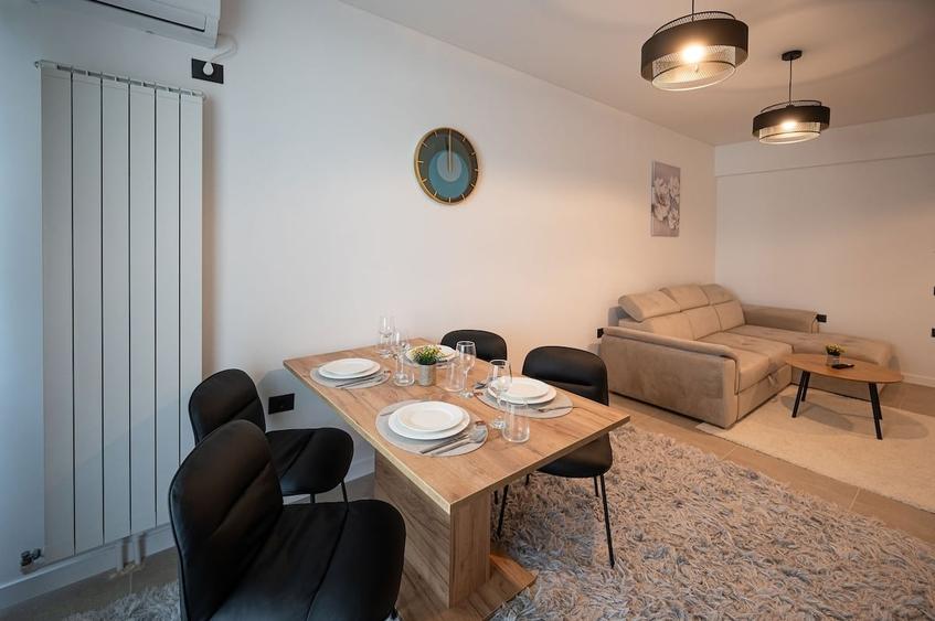 Apartament cu 2 camere decomandat în Mamaia-Sat