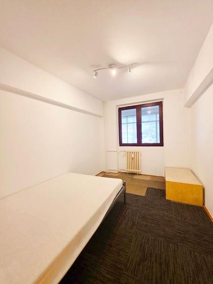 Apartament cu 3 camere decomandat, mobilat în Tineretului