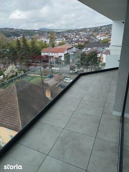 Apartament cu 2 camere în Teaca