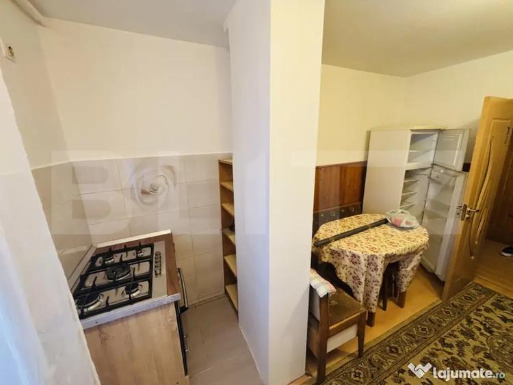 Apartament cu 3 camere decomandat în Bartolomeu