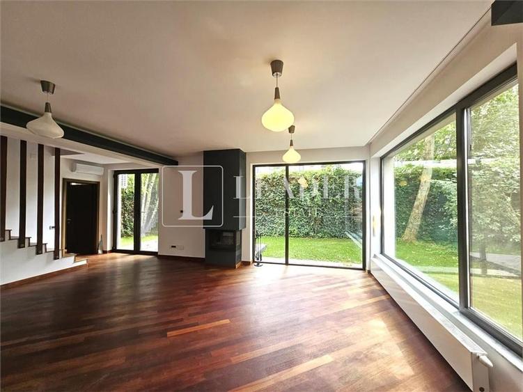 Duplex cu 5 camere cu Teren 400 Mp în Pipera