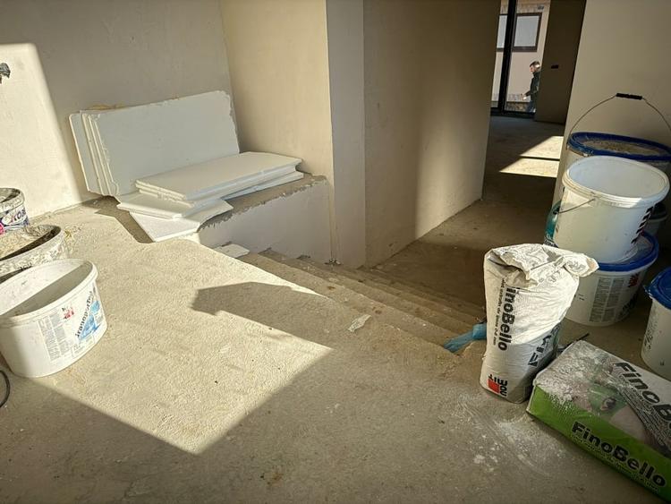 Casă individuală cu 4 camere cu Canalizare în Feleacu