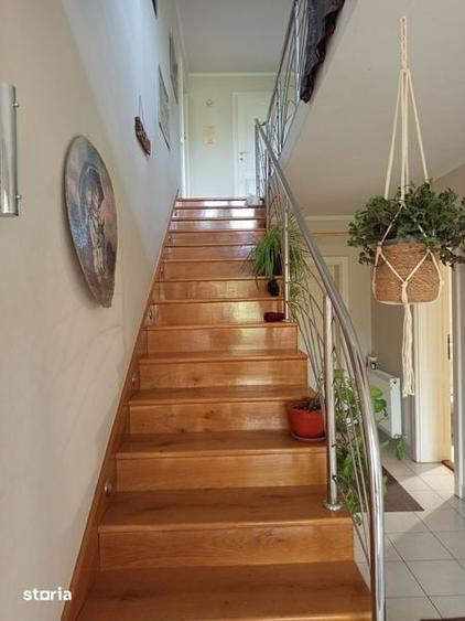 Casă cu 4 camere cu Teren 262 Mp în Biharia