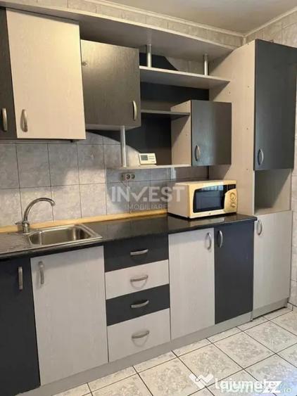 Apartament cu 2 camere decomandat, mobilat în Nicolina
