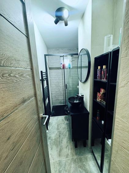 Apartament cu 2 camere nedecomandat în Central