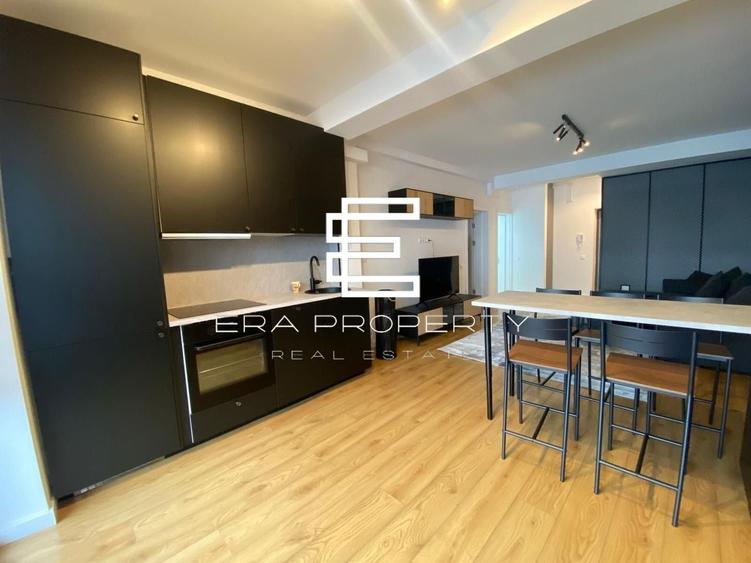 Apartament cu 2 camere semidecomandat, mobilat în Cristian