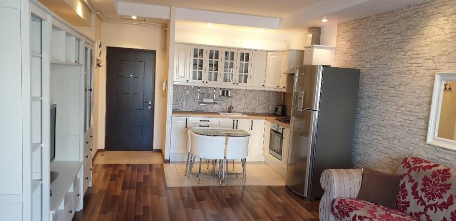 Apartament cu 2 camere semidecomandat, mobilat în Ștefăneștii de Jos