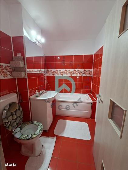 Apartament cu 2 camere decomandat în Centrul Istoric