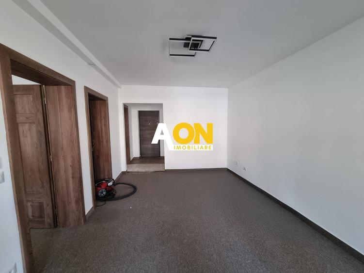 Apartament cu 2 camere semidecomandat, mobilat în Cetate — fotografia 3