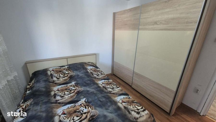 Apartament cu 3 camere decomandat în Lacul Tei