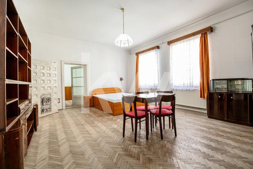 Apartament cu 2 camere nedecomandat, mobilat în Centrul Istoric