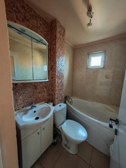 Apartament cu 2 camere decomandat în Vest