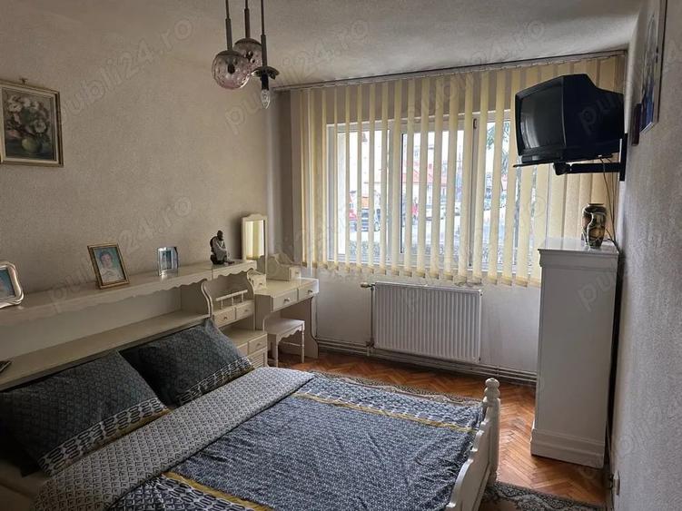 Apartament cu 3 camere decomandat în Gheorgheni